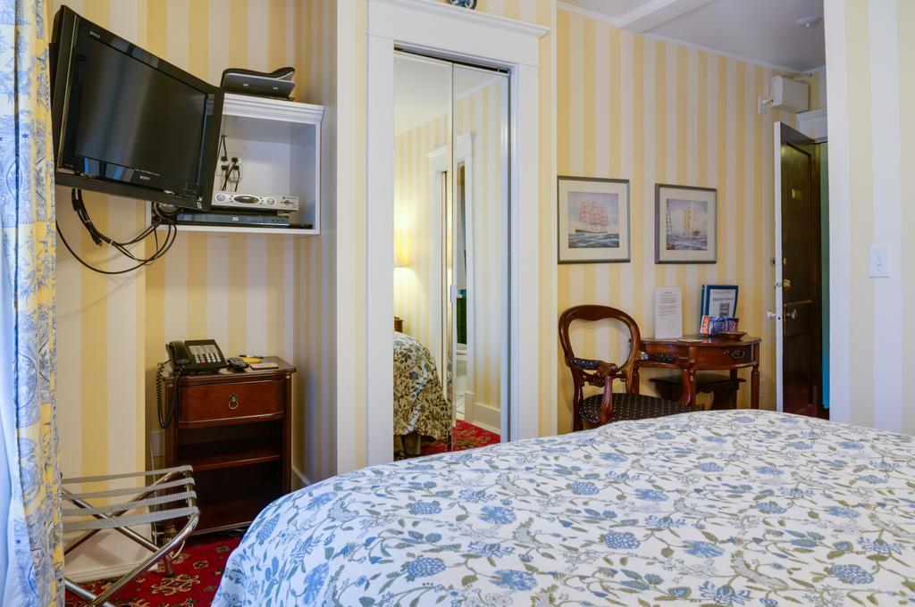 Calgary Westways Guest House Camera foto