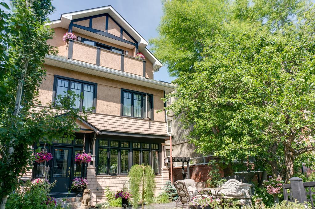 Calgary Westways Guest House Esterno foto