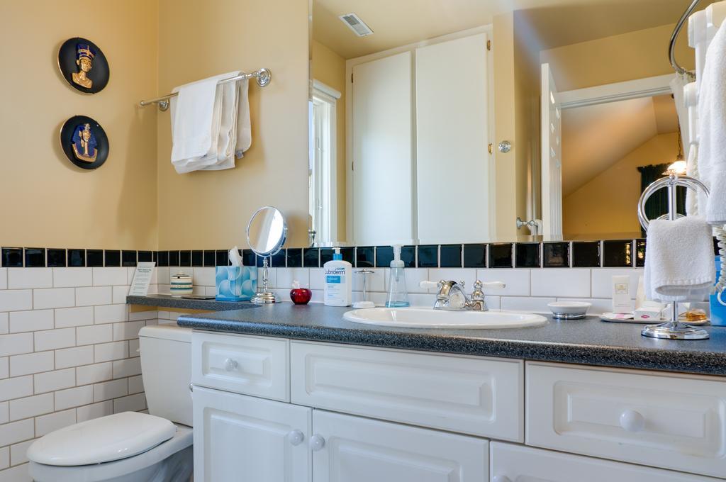 Calgary Westways Guest House Esterno foto