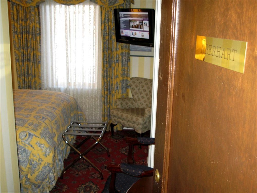 Calgary Westways Guest House Esterno foto