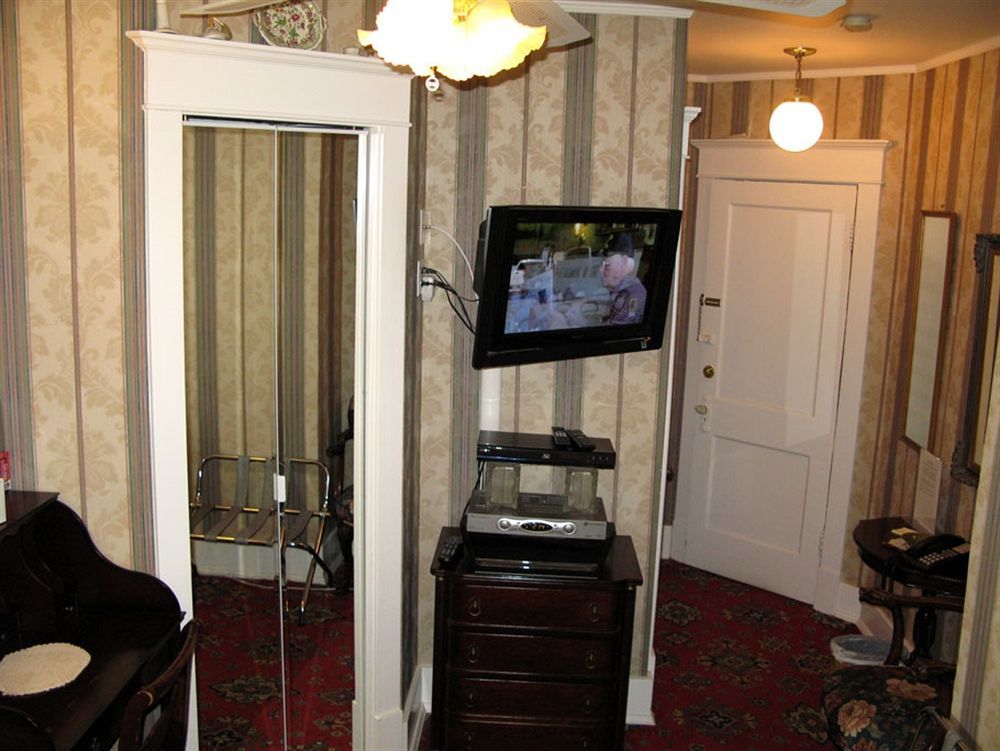 Calgary Westways Guest House Esterno foto