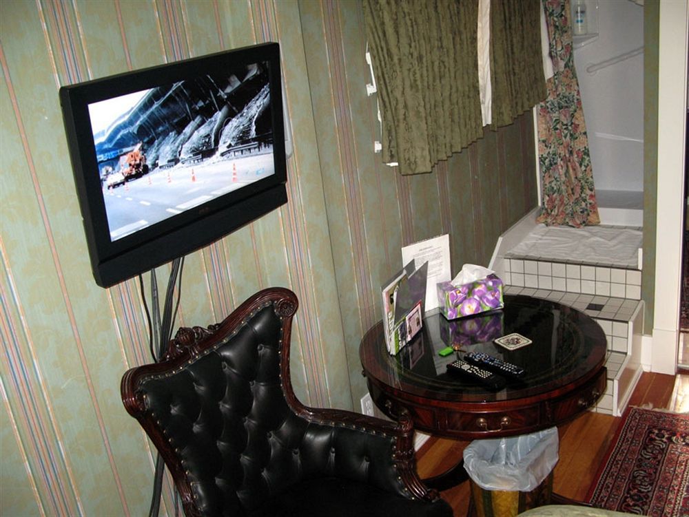 Calgary Westways Guest House Esterno foto