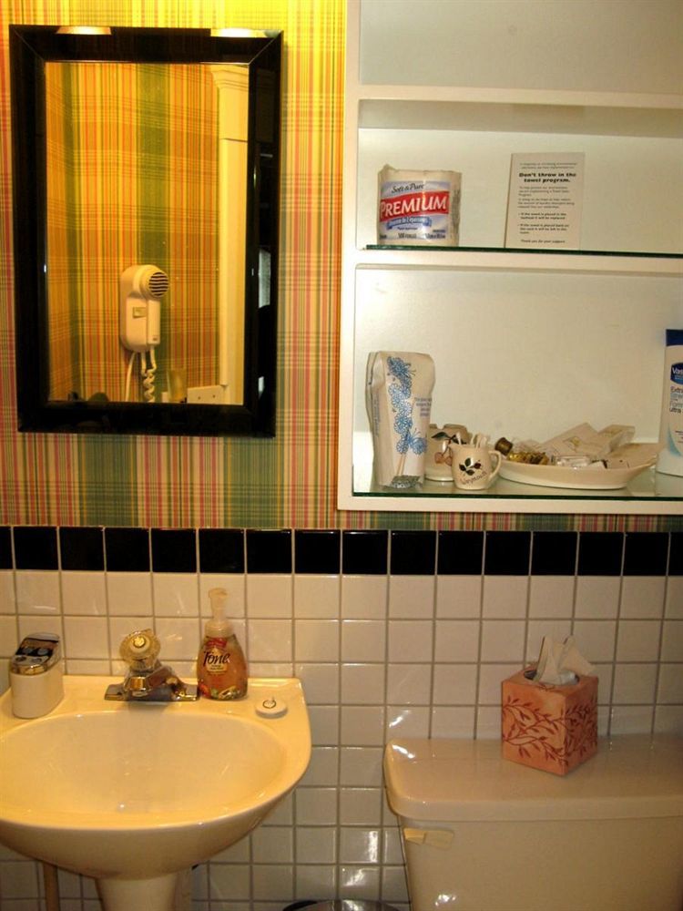 Calgary Westways Guest House Esterno foto
